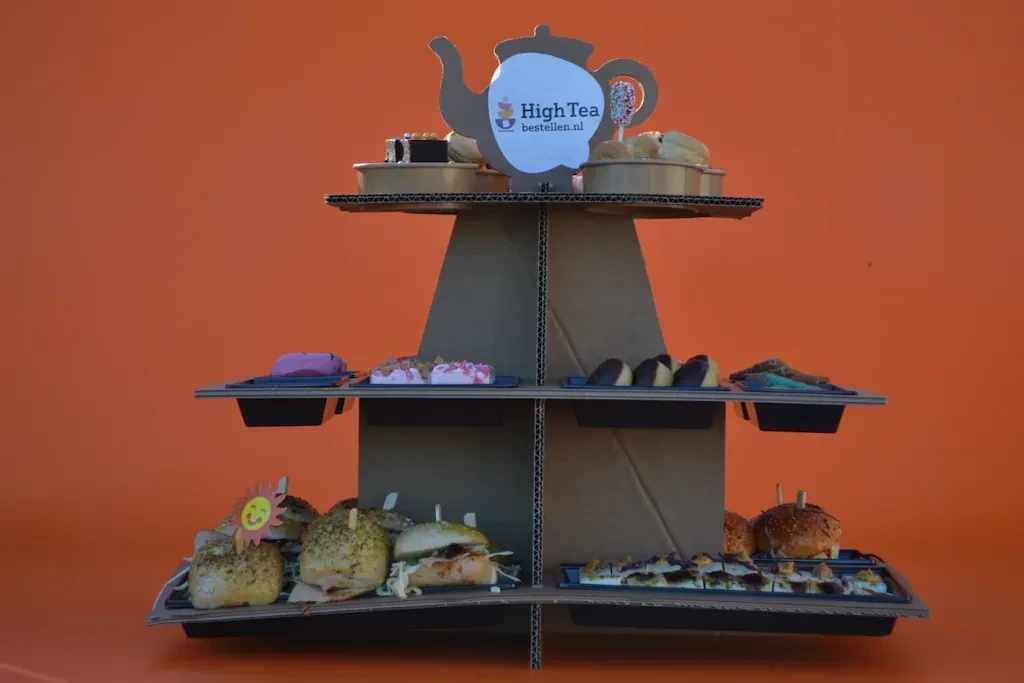 High tea box 6 - 8 personen