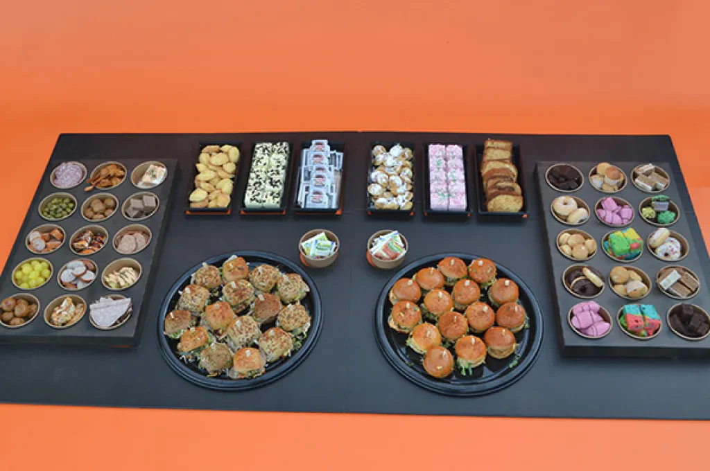 High tea met hapjes en plateau